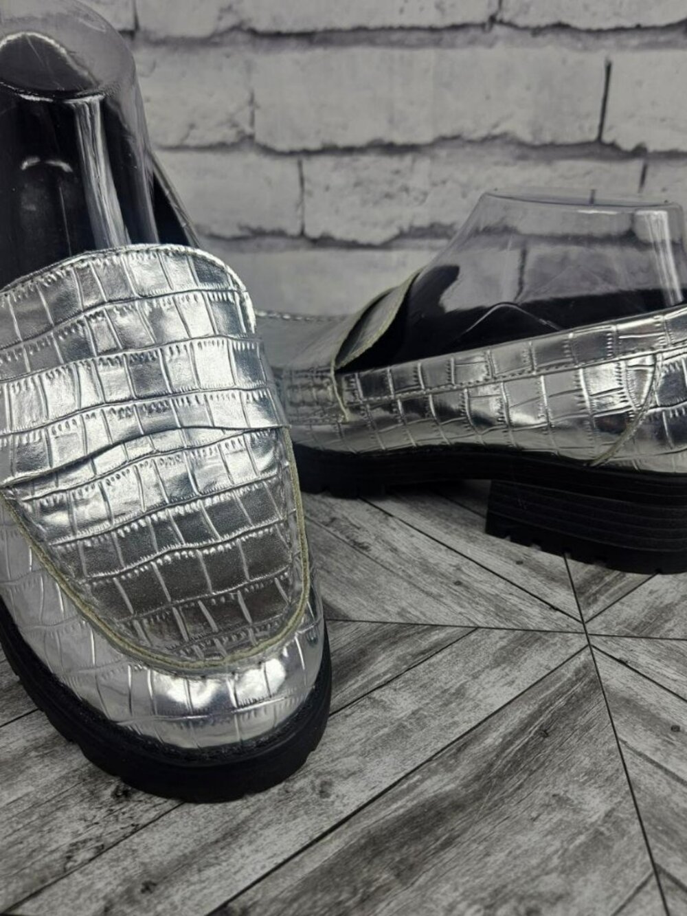 Old Navy Chunky Platform Loafer Silver Croc Embossed Shoes Womens 9 Metallic
